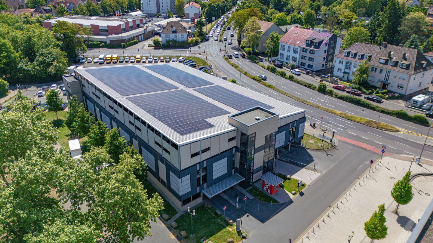 20250514 Drohnenbilder PV Anlage Parkhaus Kinopolis Moritz Goebel001